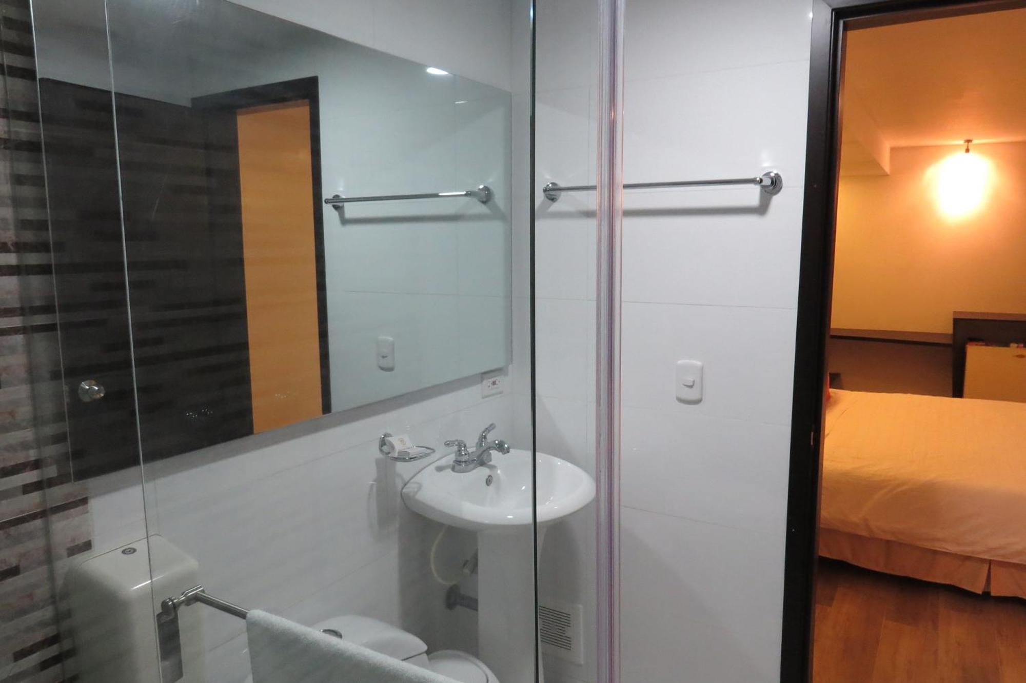 Hotel Leon Dorado Bucaramanga Zimmer foto