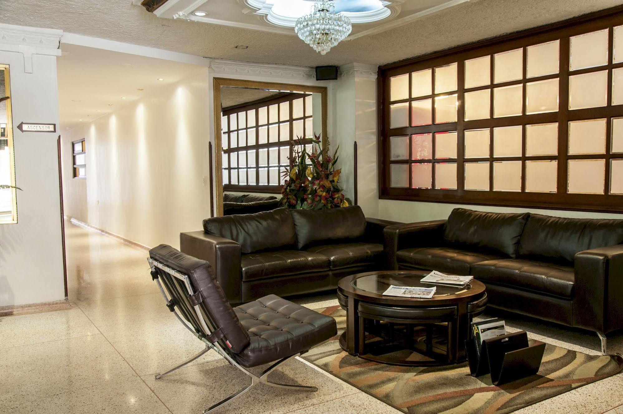 Hotel Leon Dorado Bucaramanga Exterior foto
