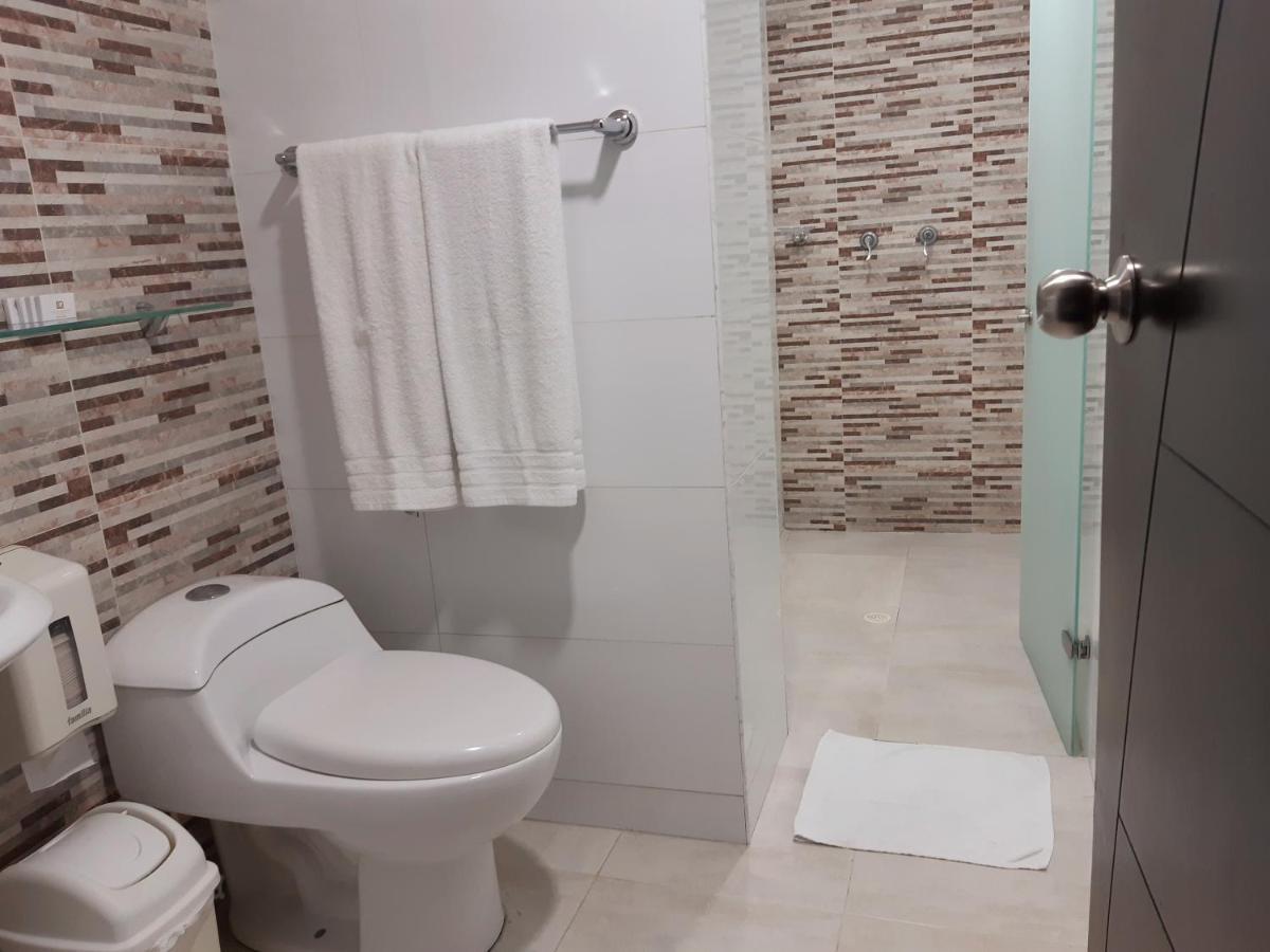 Hotel Leon Dorado Bucaramanga Zimmer foto